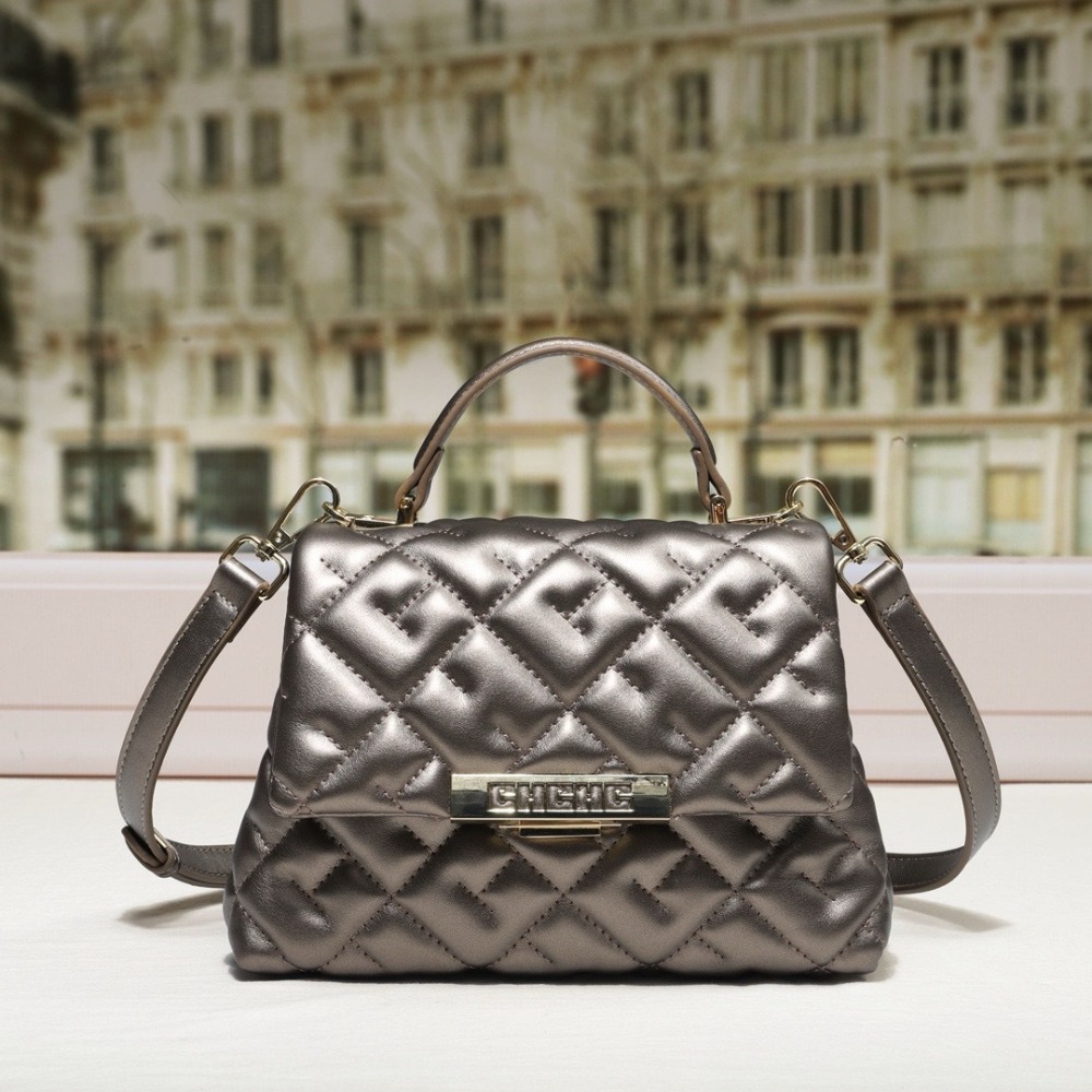 Stylish Leather Shoulder Bag F - огляд і ціна Luxury Bags Must Have