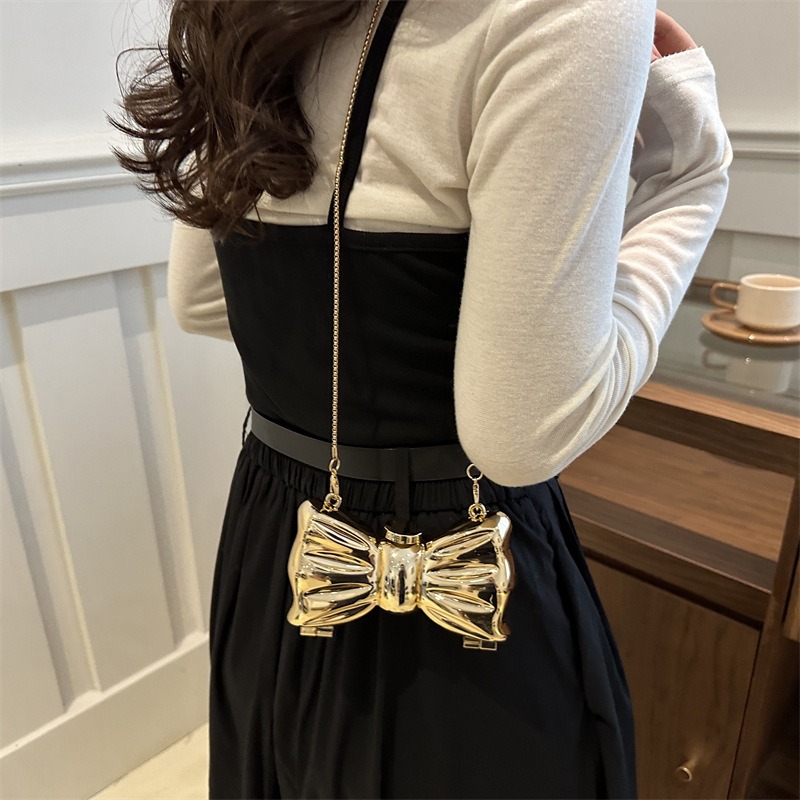 Glossy Gold Metal Bow Shaped M - огляд і ціна Luxury Bags Gold