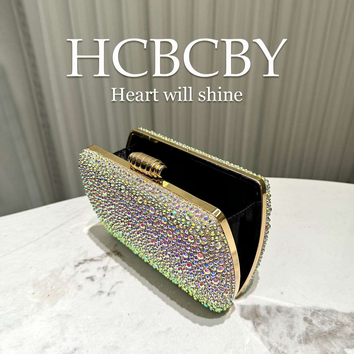 Gold shiny luxury hot diamond  - огляд і ціна Luxury Bags Gold