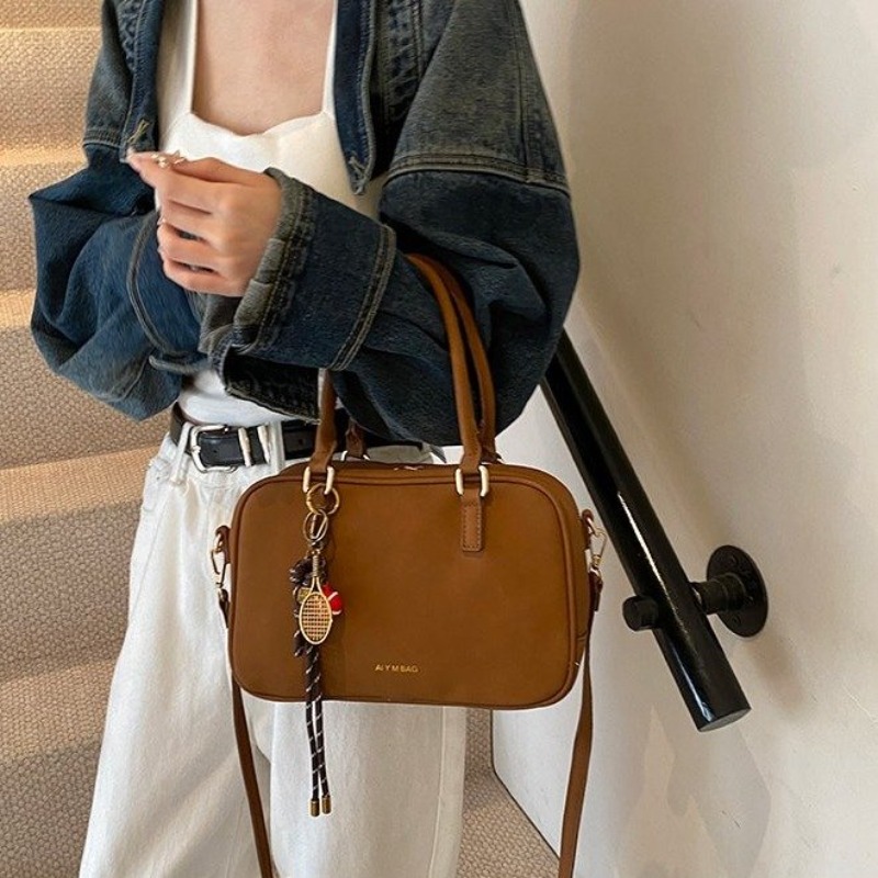 Luxury Must-Have Crossbody Des - огляд і ціна Luxury Bags Must Have