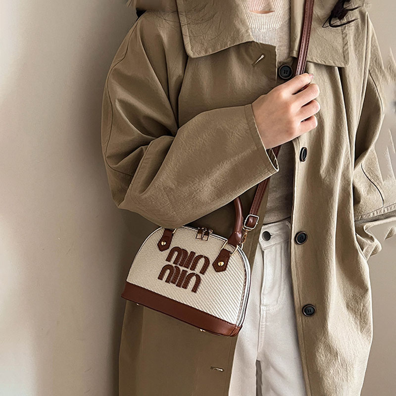 Luxe Essential Designer Diaper - огляд і ціна Luxury Bags Must Have