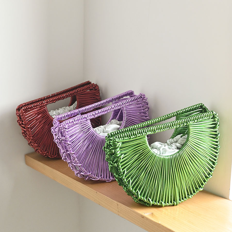 Metal Style Hollow Out Woven C - огляд і ціна Luxury Bags Europe